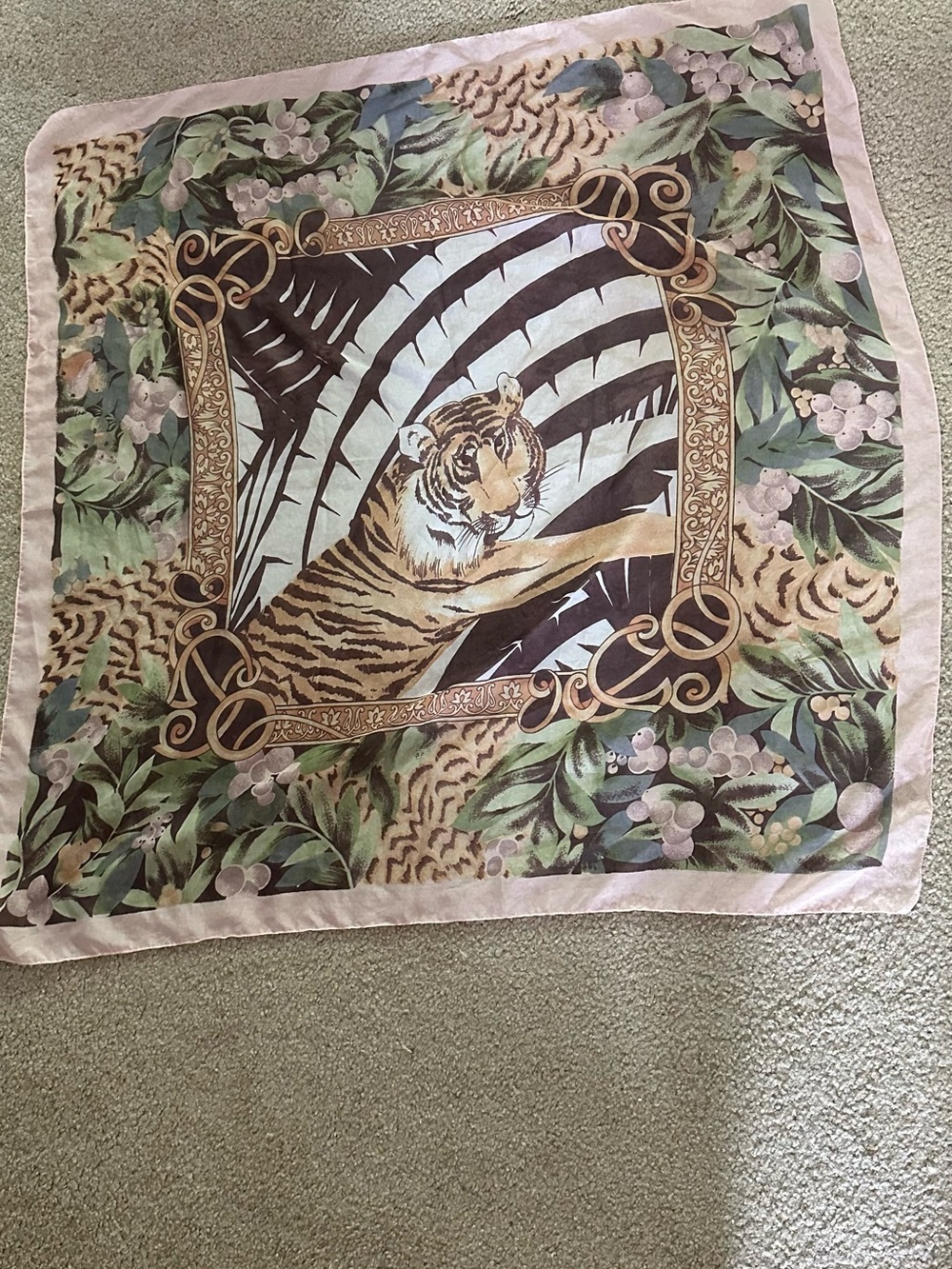 Parisian silk Tiger scarf